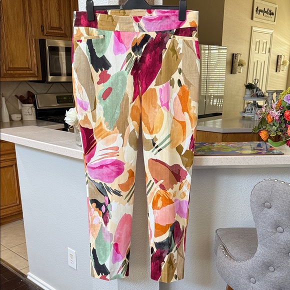 Chico’s Brigitte™ Abstract Floral Slub Pants - Picture 5 of 12
